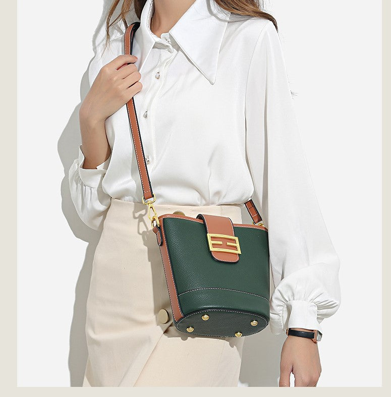 Iconic Bucket Bag - Green