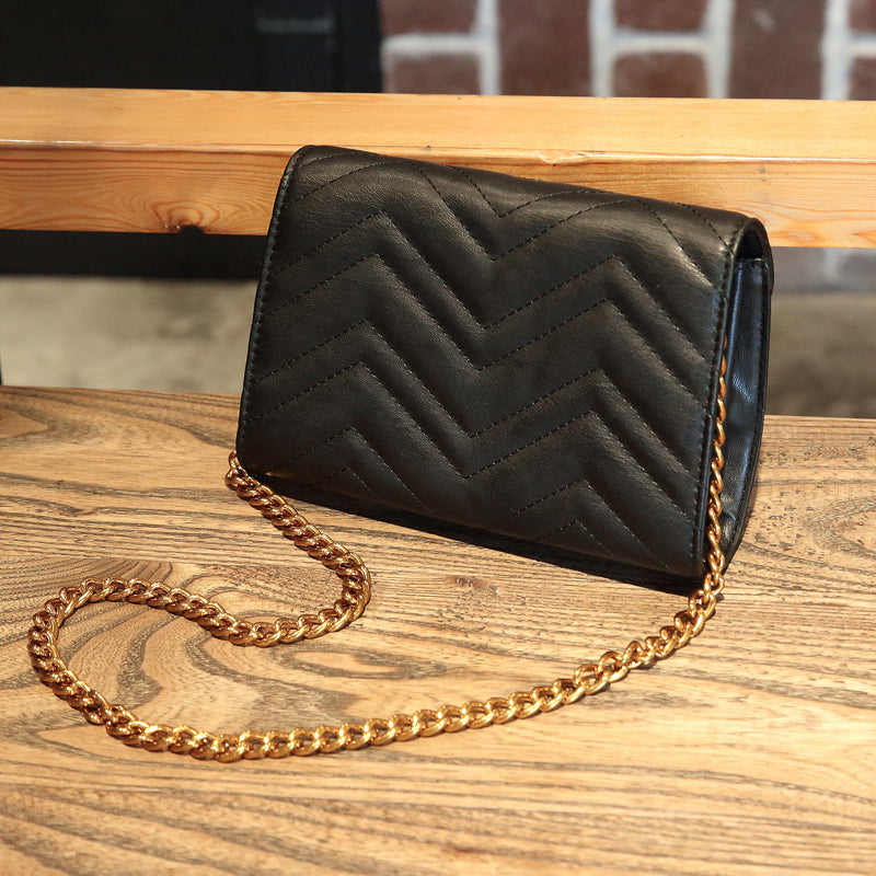 Vinaya Chain Cross Bag - Black