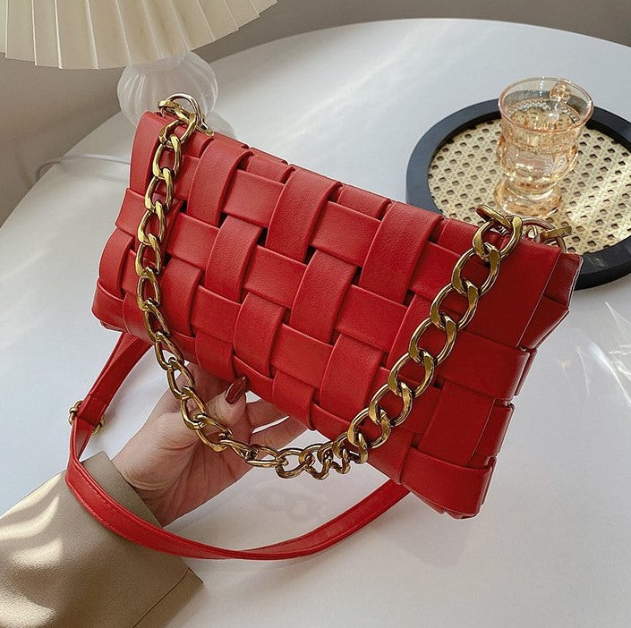 Mahru Pleated Cross Bag - Red