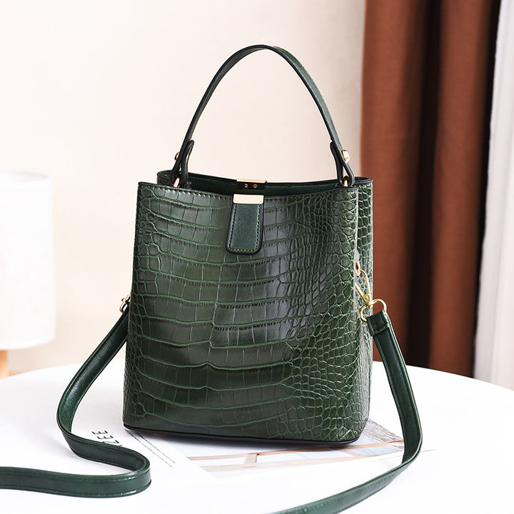 Stone Grain Bucket Bag - Green