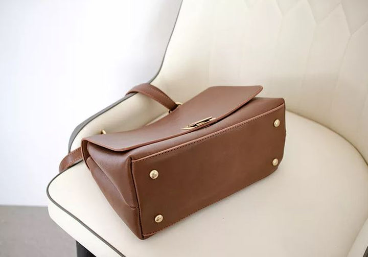 Pareesa Fold Shoulder Bag - Brown